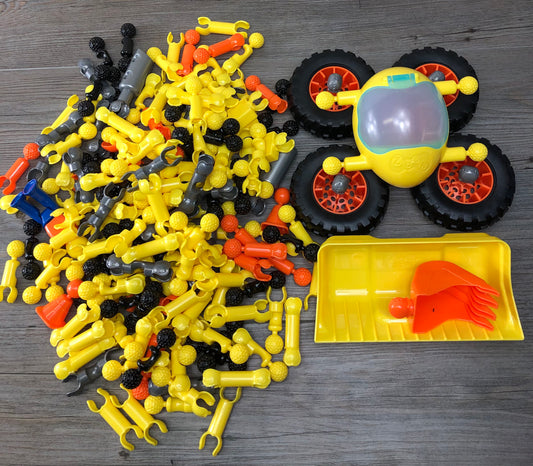 Yellow  ZOOB Z-Strux Lift N Loade, Complete