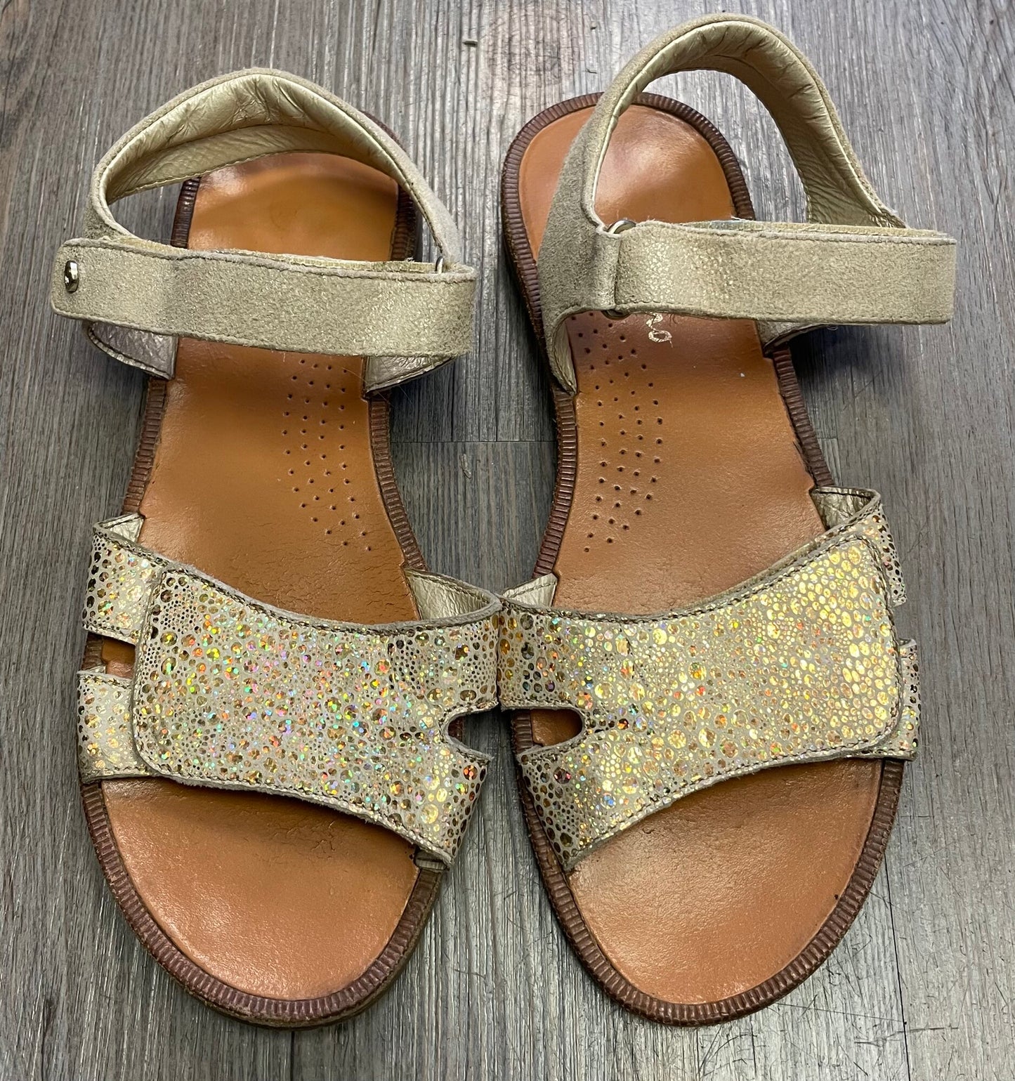 Gold  Naturino Sandals, 6.5Y