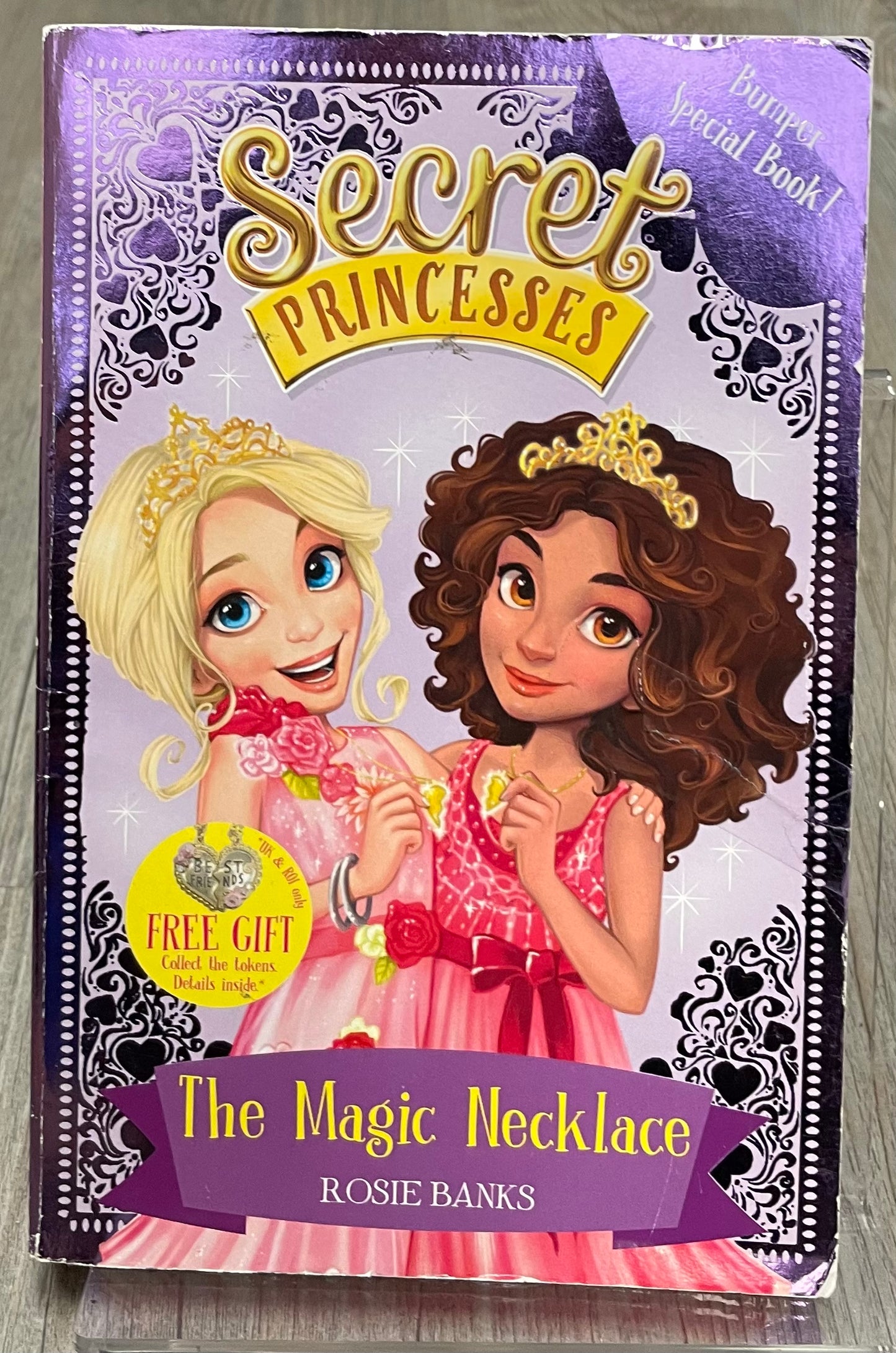 Multi  Secret Princesses, Paperback