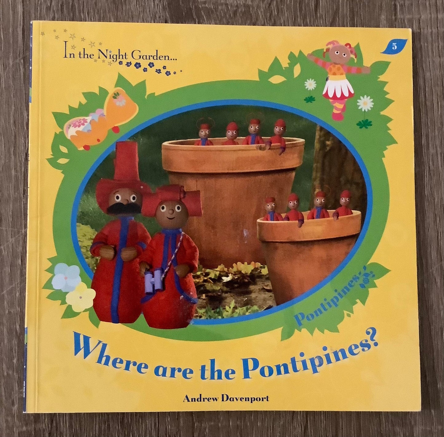 Multi  In The Night Garden, Paperback