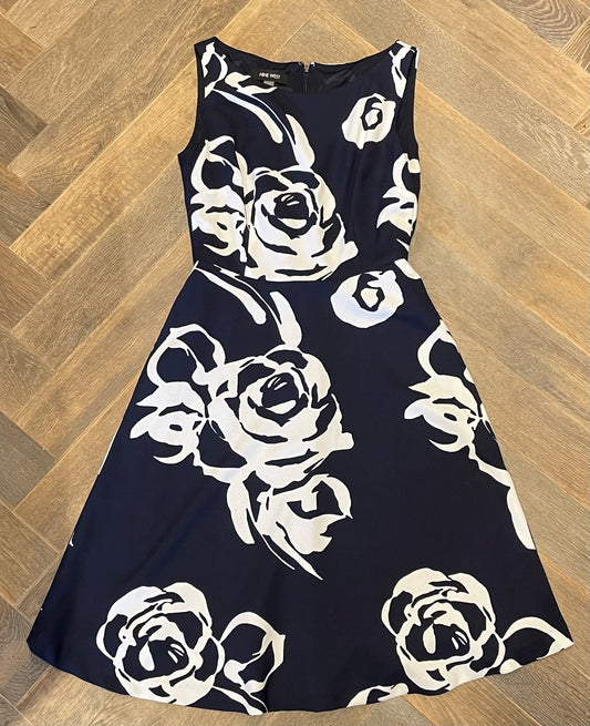 Navy/Wht  Nine West Floral Dress, Ladies 6