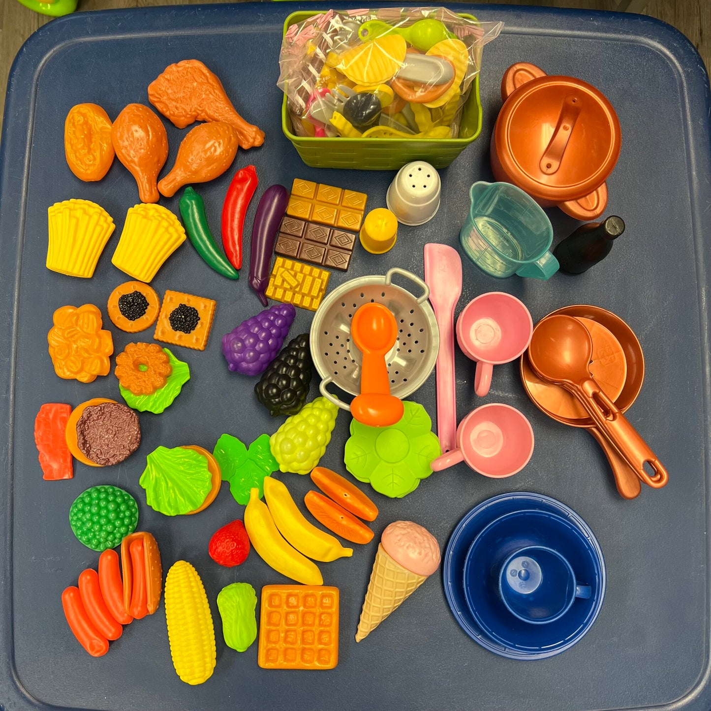 Brown  Step 2 Kitchen, Accessorie