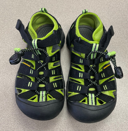 Lime/blk  Keens Sandals, 12Y