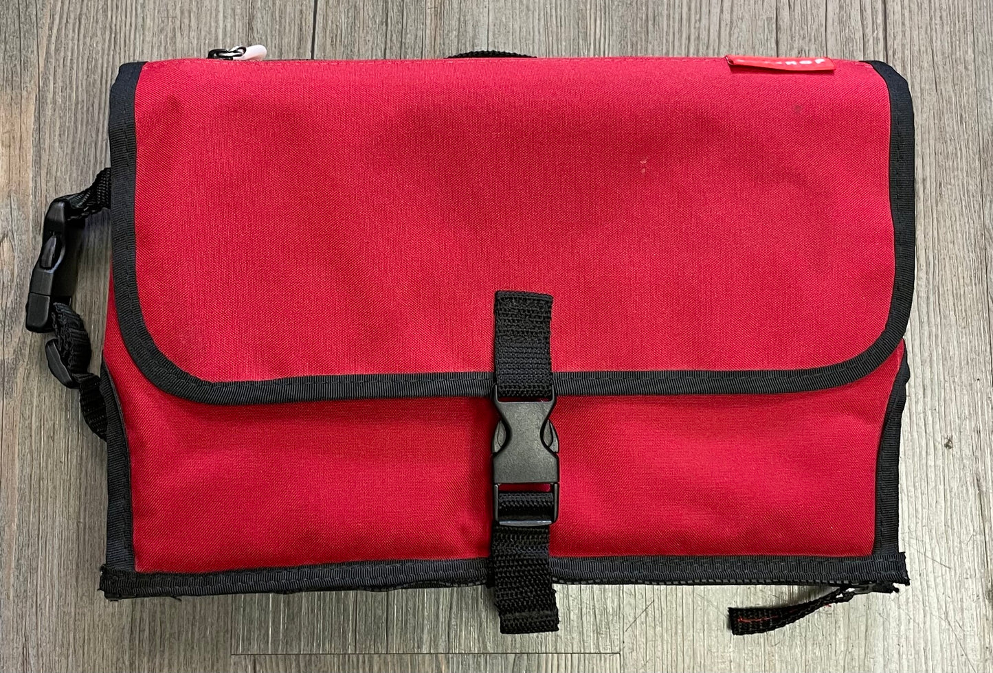 Red  Skip[ Hop Changing Statio, Pre-owned