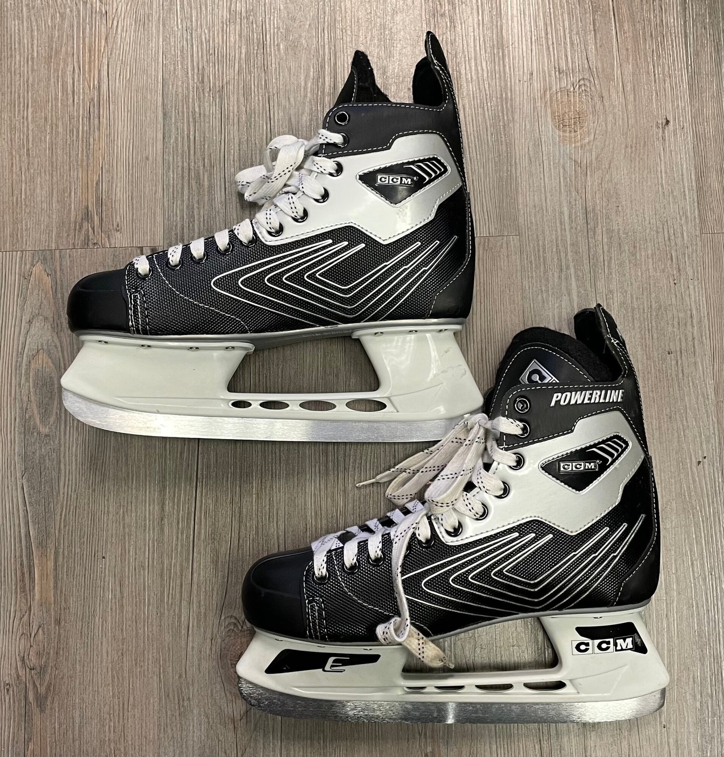 Black  CCM Powerline  Skates, 11Y