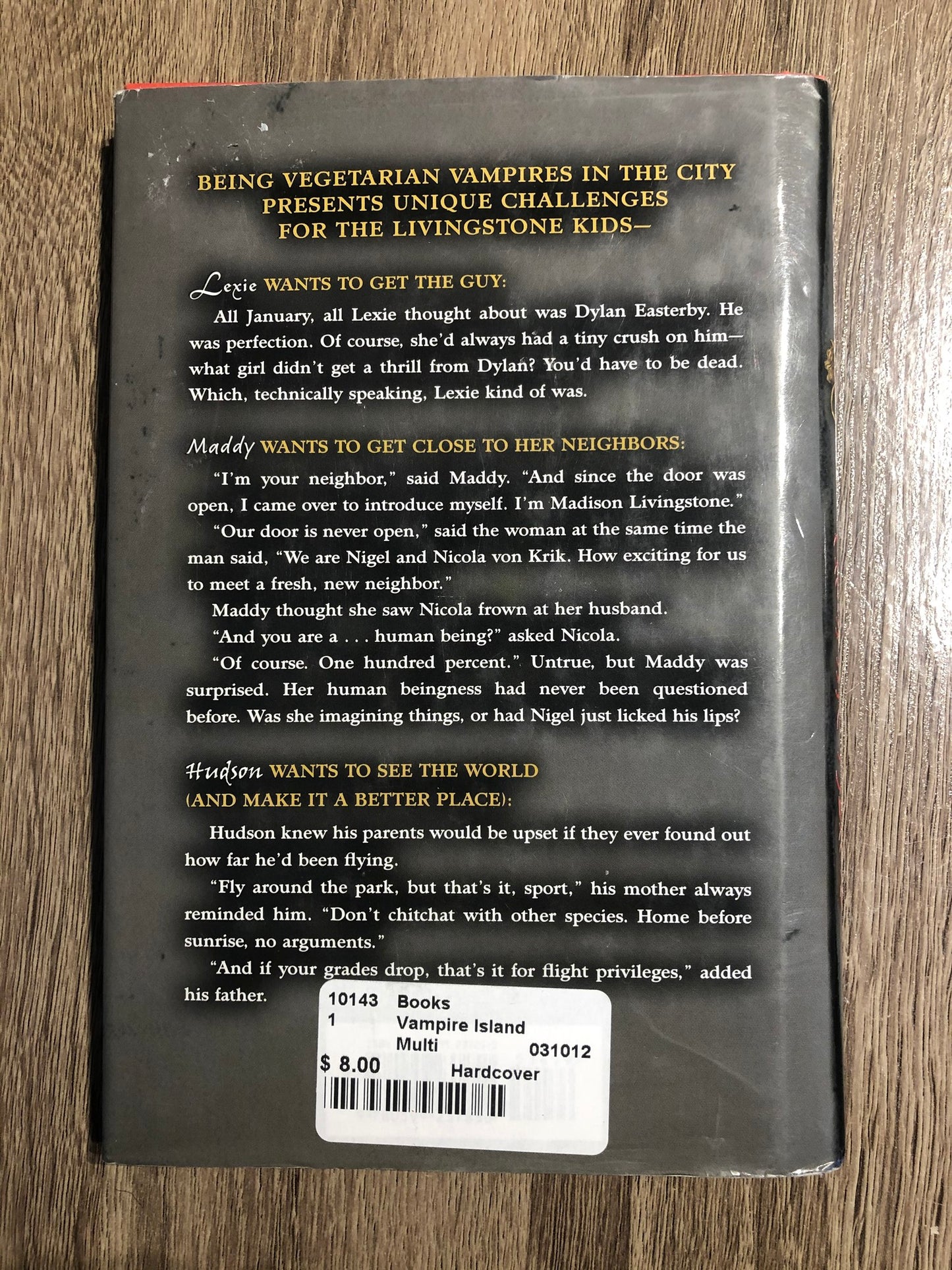 Multi  Vampire Island, Hardcover