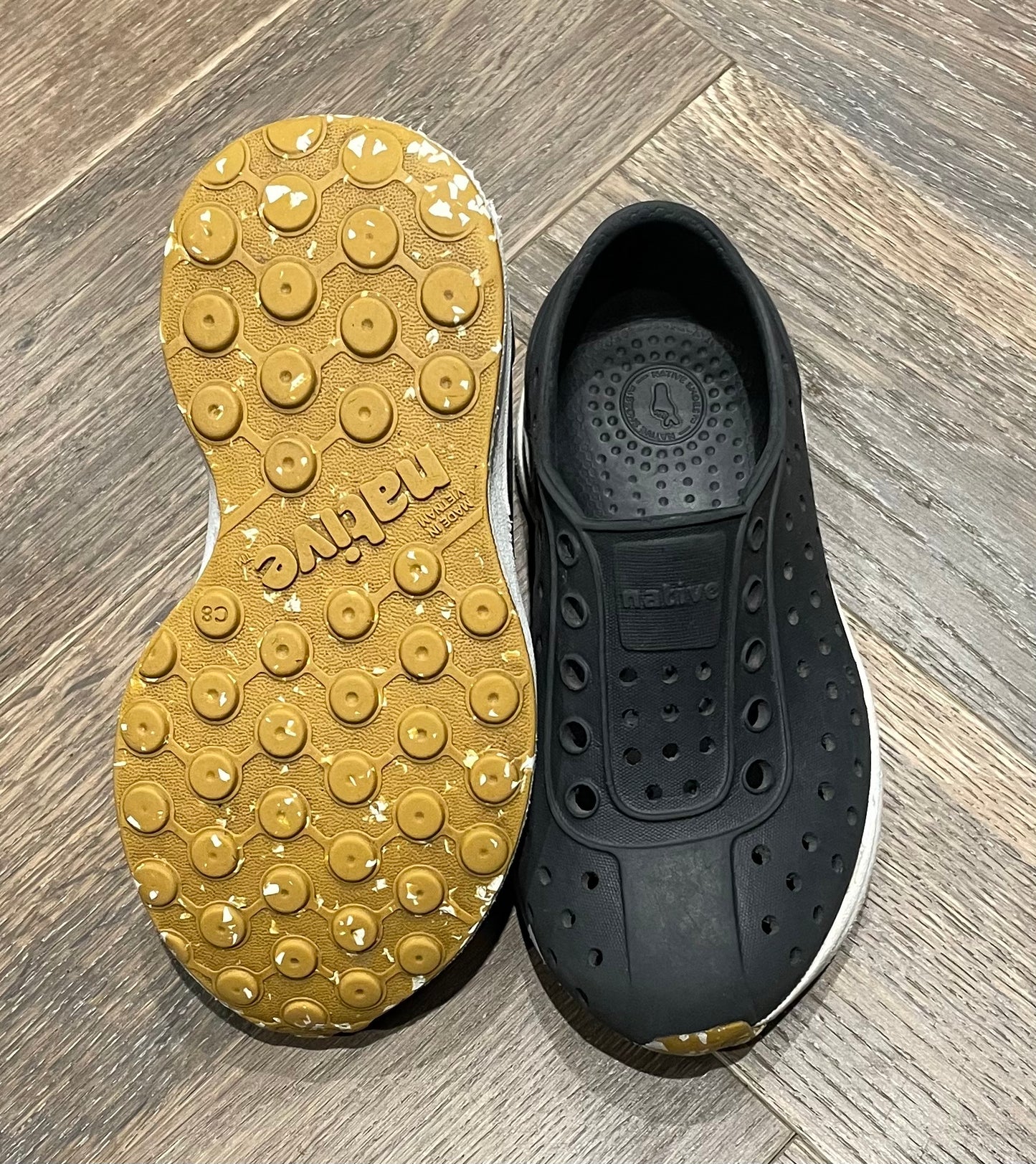 Black  Native Robbie  Child, C8