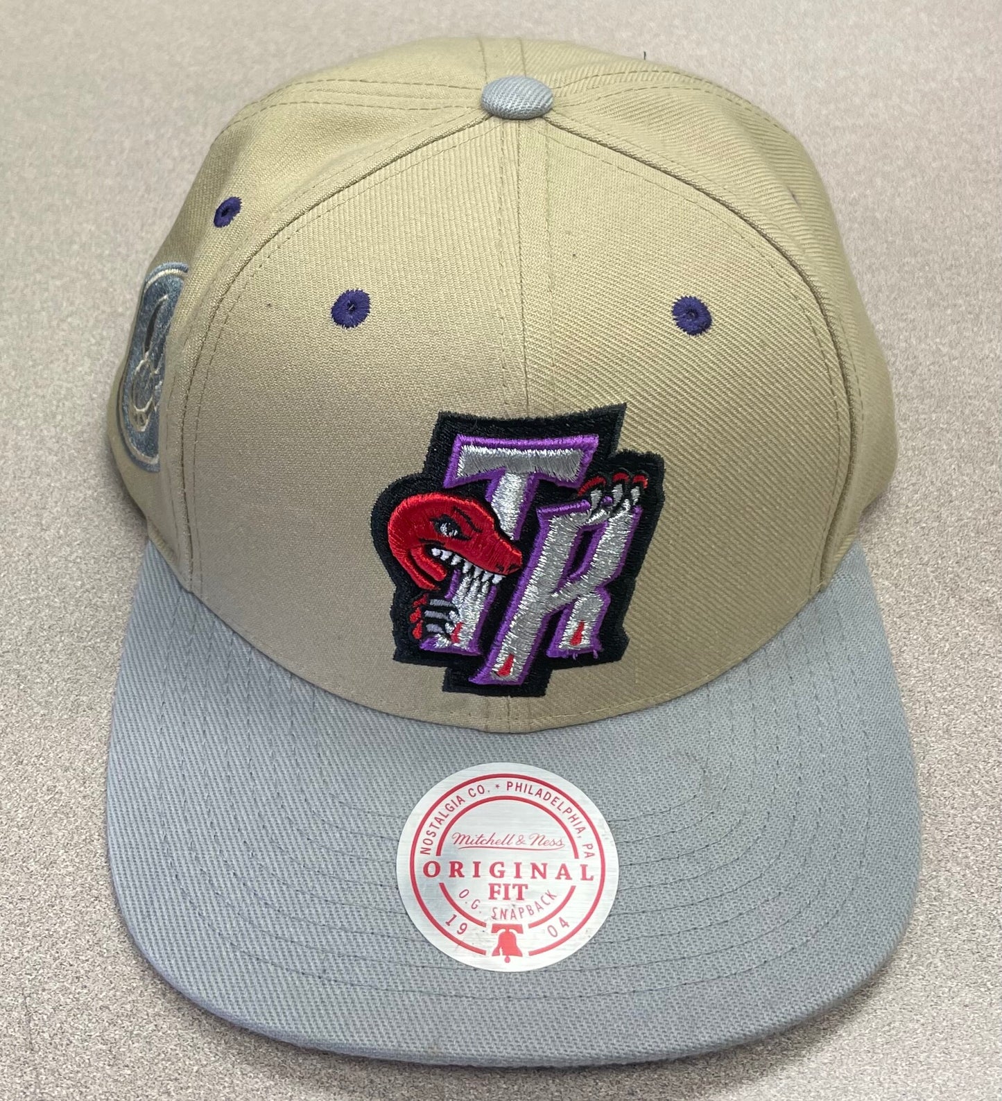 Olive/gr  Toronto Raptors Cap, One Size