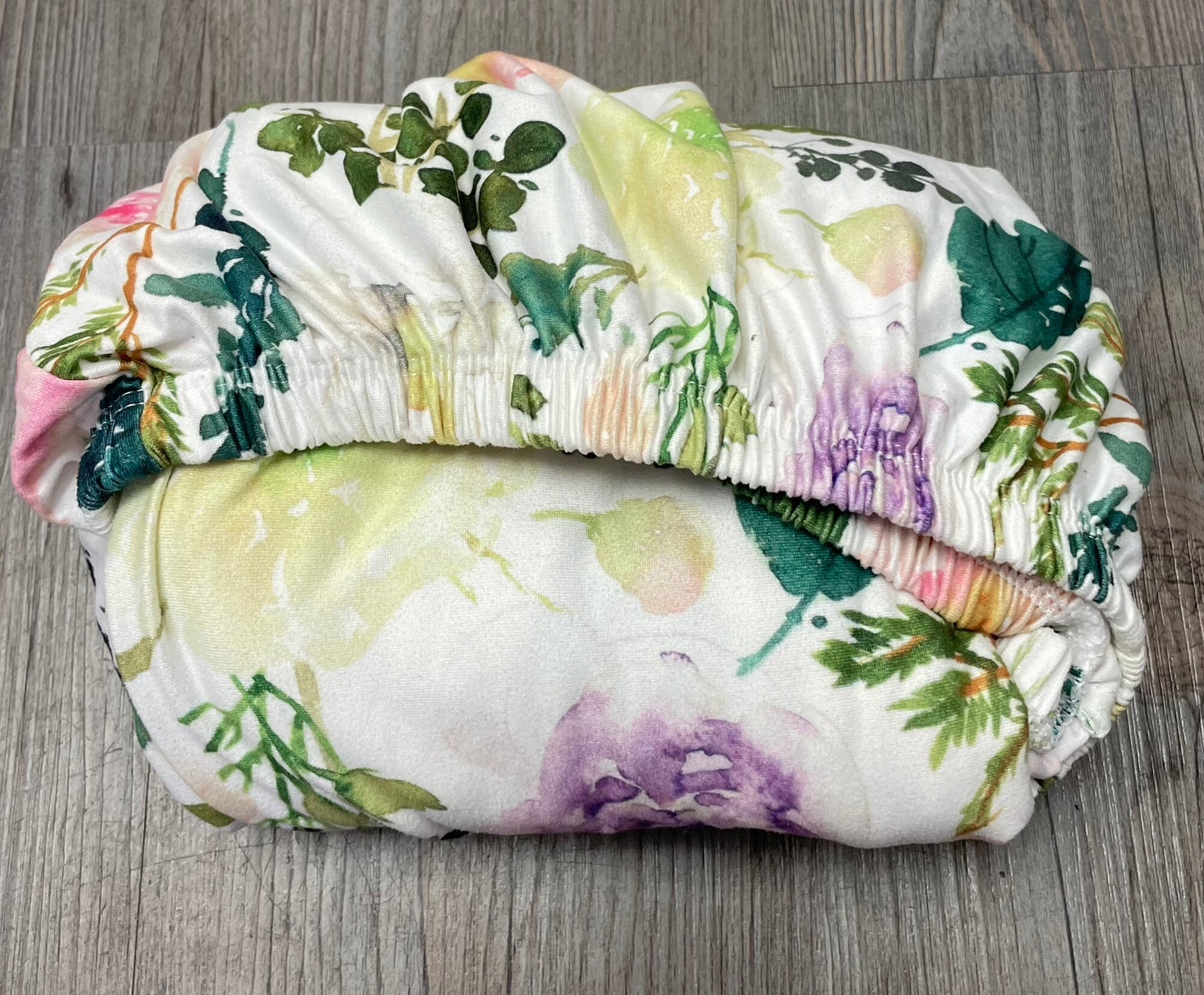 Floral  Pobi Baby Crib Sheet, Pre-owned