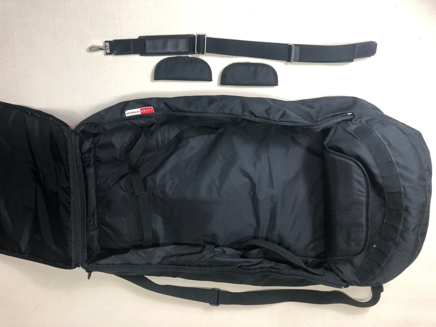 Black  Phil&Ted Sport Carrier, 38*19inch