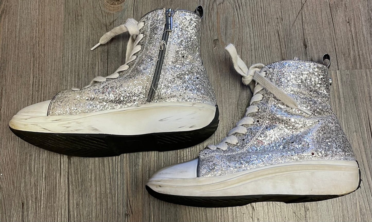 Silver  Vince Camuto Hightop, 3Y