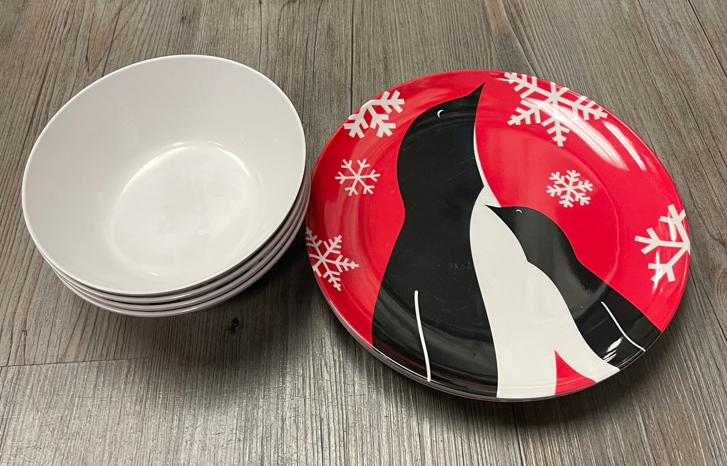 Red  Crate & Barrel Holiday Se, 8 Pcs