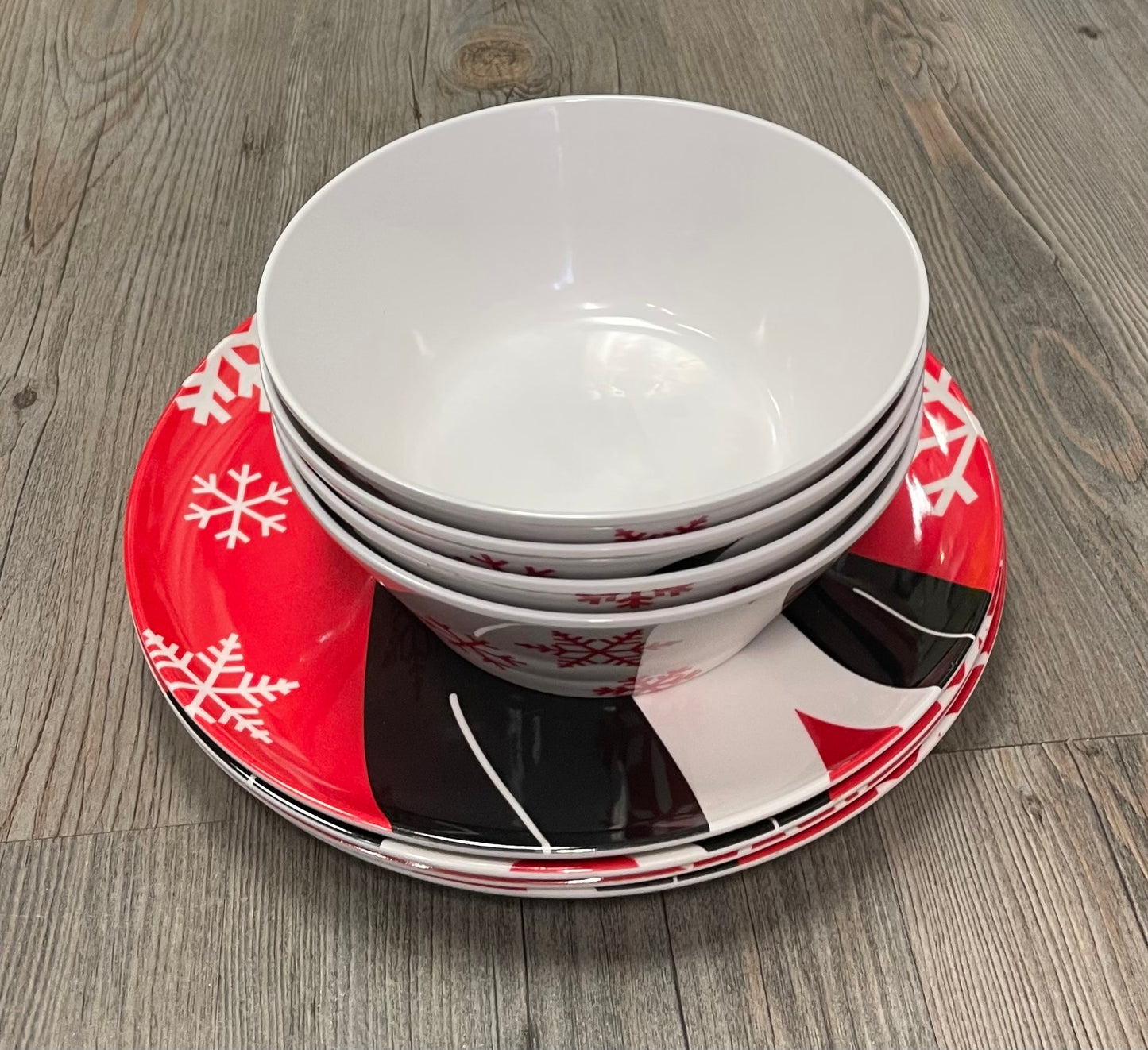 Red  Crate & Barrel Holiday Se, 8 Pcs