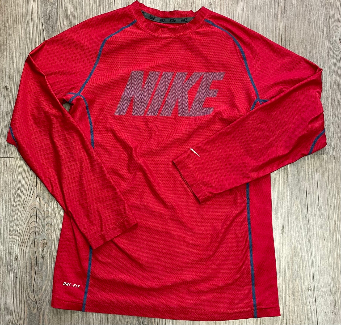 Red  Nike Active LS Tee, 12-14Y