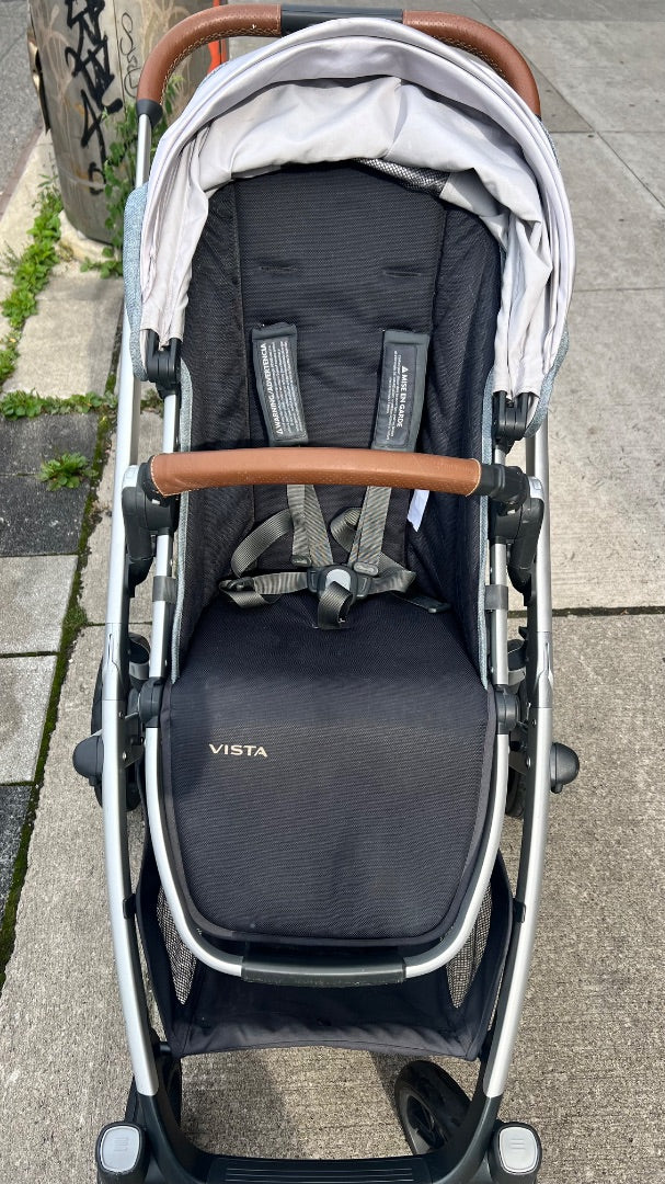 Grey Uppababy Vista V1 Stroller