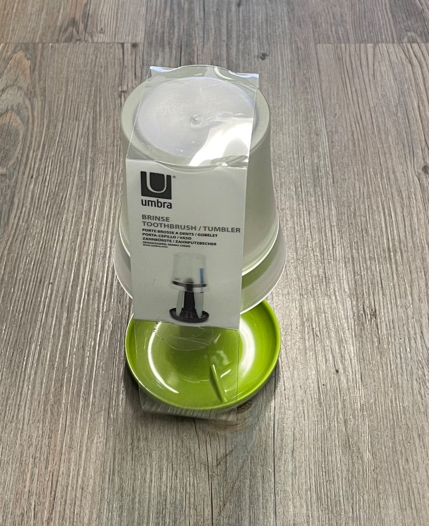 Green Umbra Toothbrush/Tumbler