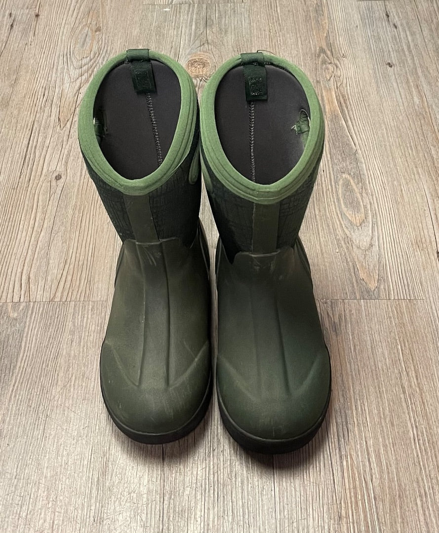 Green Bogs Winter Boots, 13Y