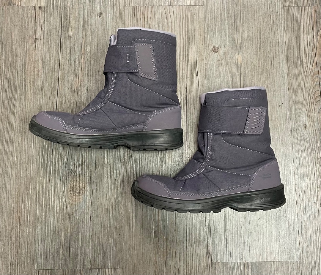 Purple Quechua Winter Boots, 4Y