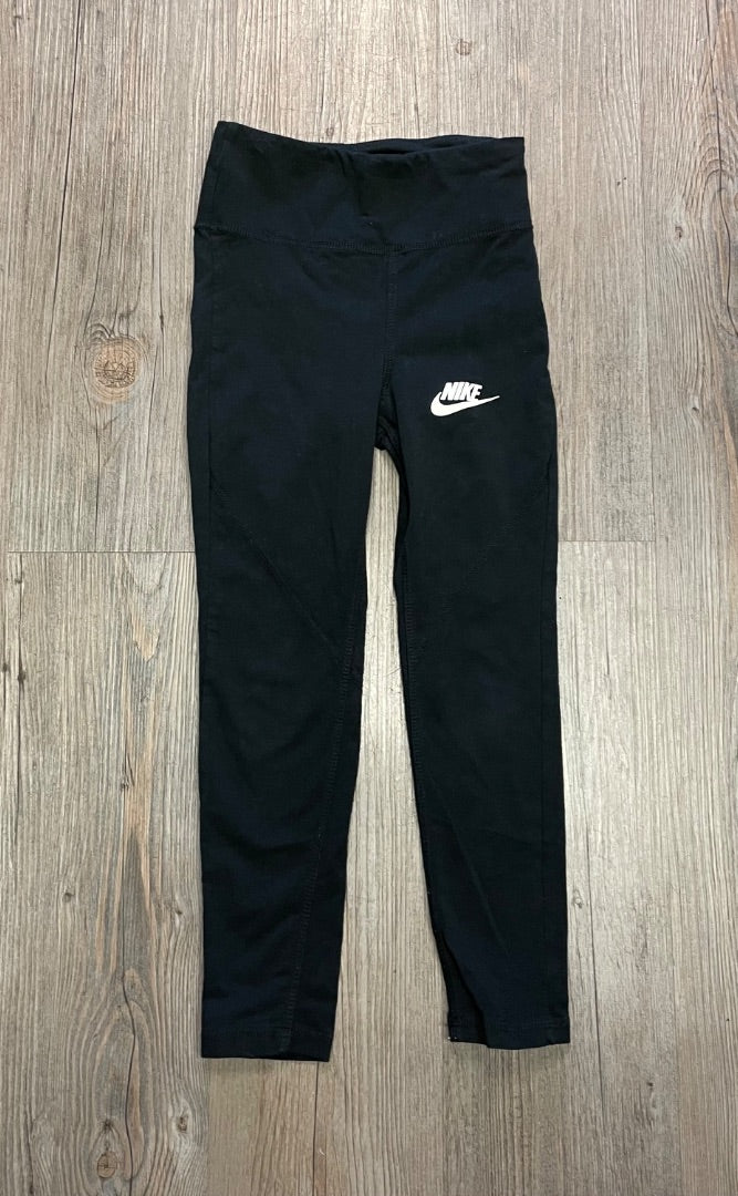 Black Nike Legging, 6Y