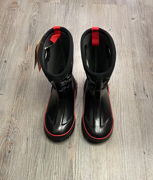 Black Hockey Print Bogs Winter Boots, 13Y
