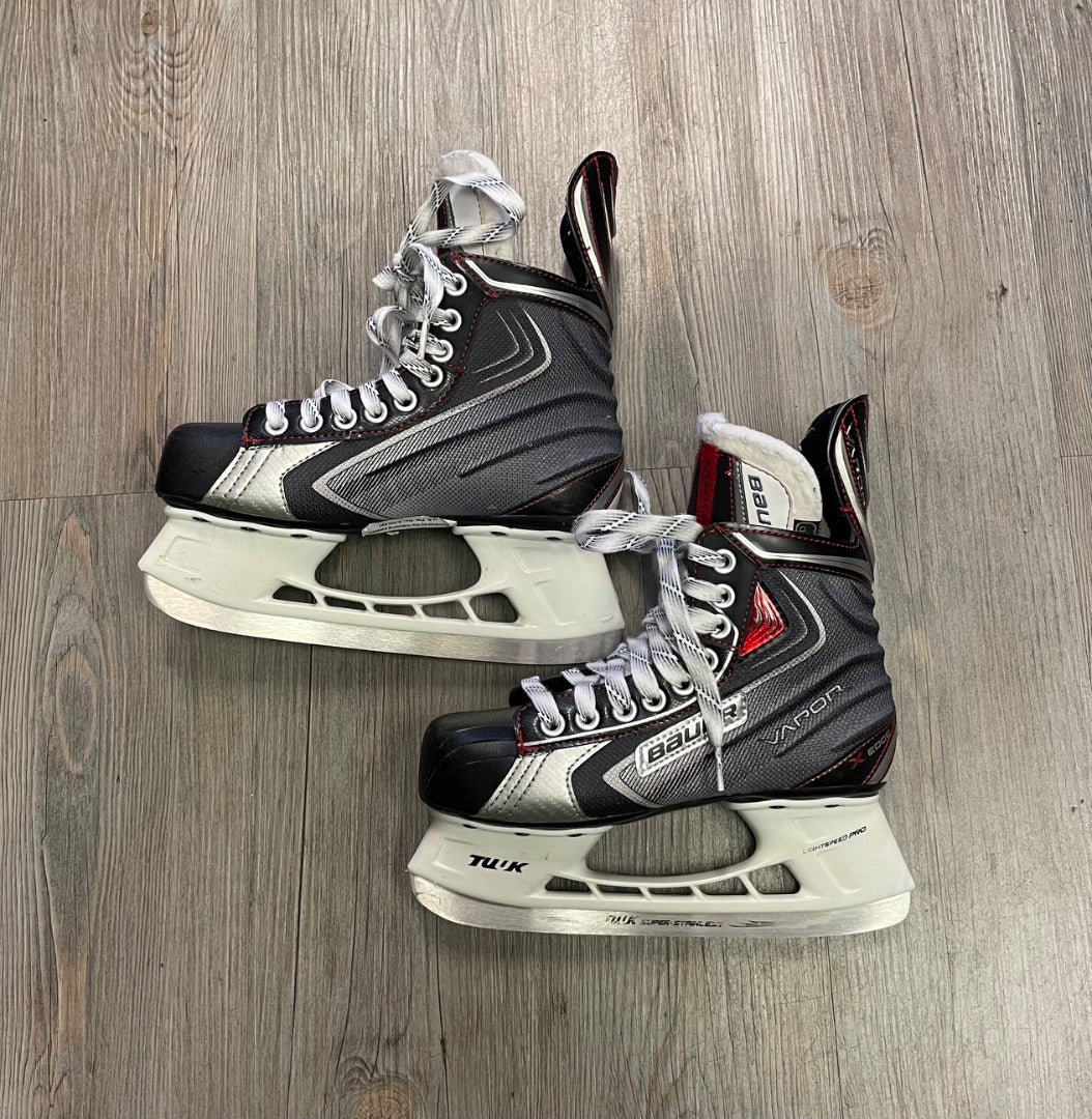 Black Bauer VaporX Edge Hockey Skates, 3Y