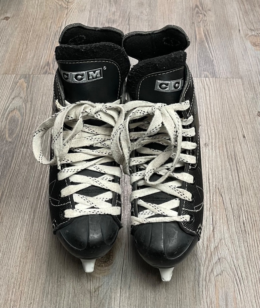 Black CCM Intruder, 1Y