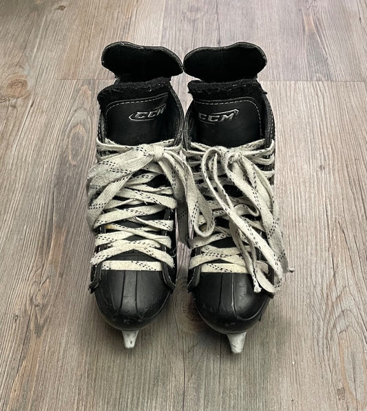 Black CCM Intruder, 13Y