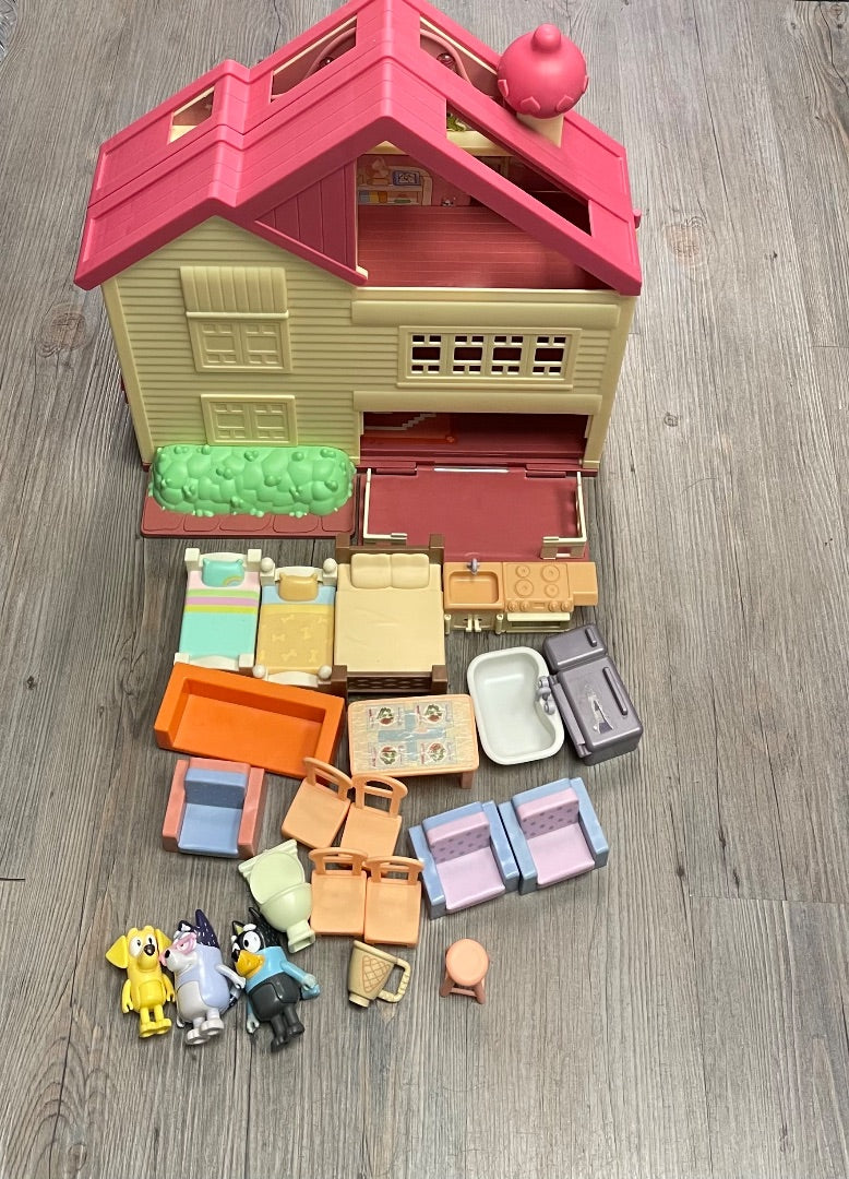 Multi Colour  Bluey Ultimate light and Sound House, 3Y+