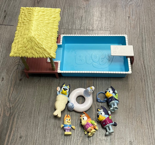 Multi Colour  Bluey Pool Time Lay Set