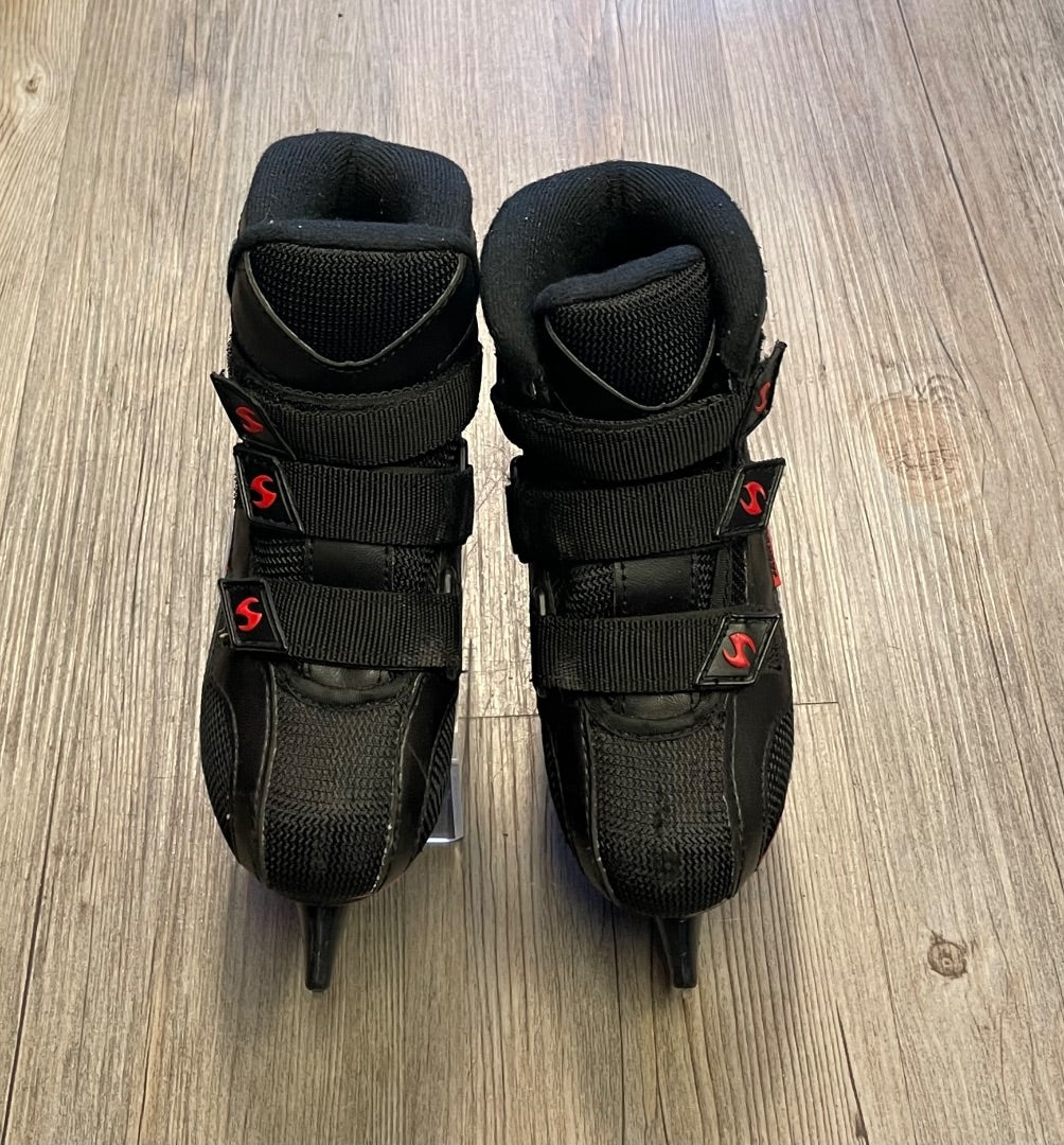 Black Softec Hockey Skates, 10T