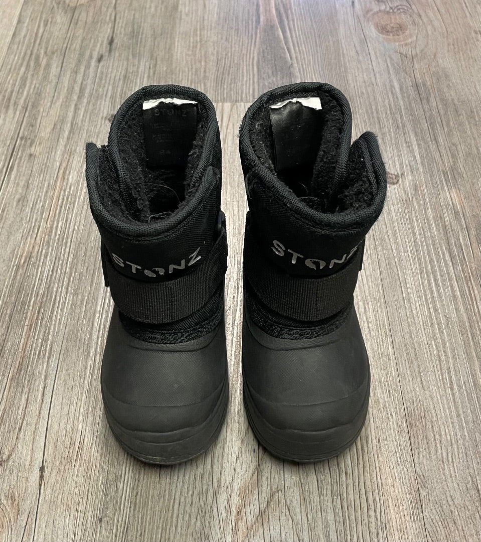 Black Stonz Winter Boots, 5T