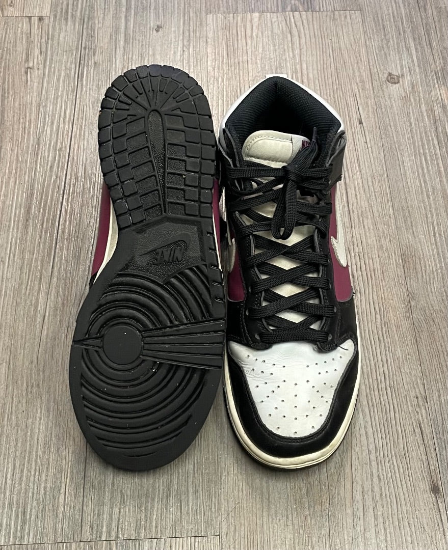 Black,White Purple Nike Hightop Basketball Shoes, 8Y