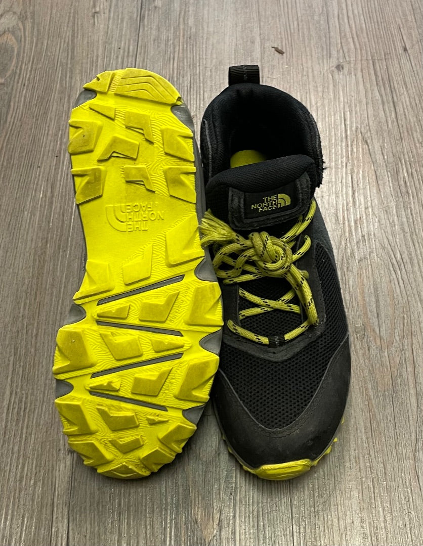 Black,Yellow Northface Hiking Shoes, 4.5Y