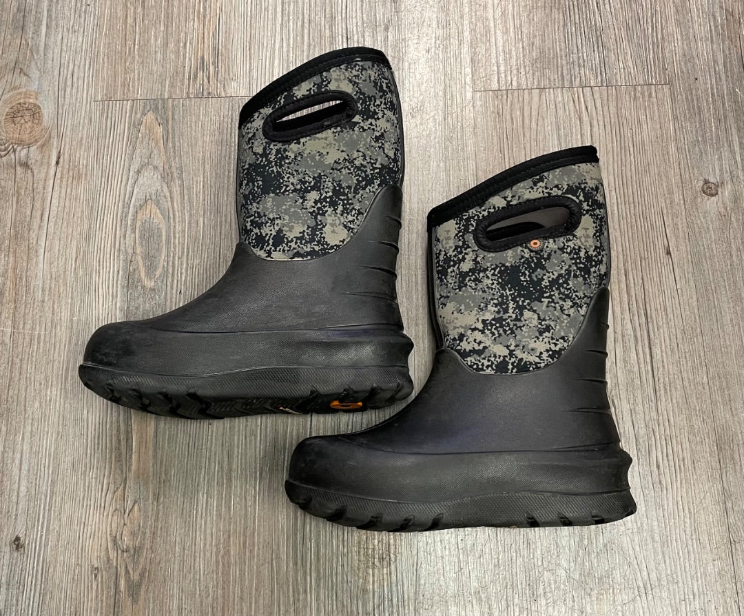 Black Bogs Winter Boots, 13Y