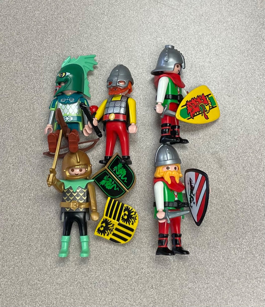 red/green Playmobile 5 Knights