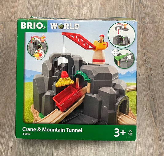 Multi Colour Brio Crane & Mountain Tunnel, 3Y+