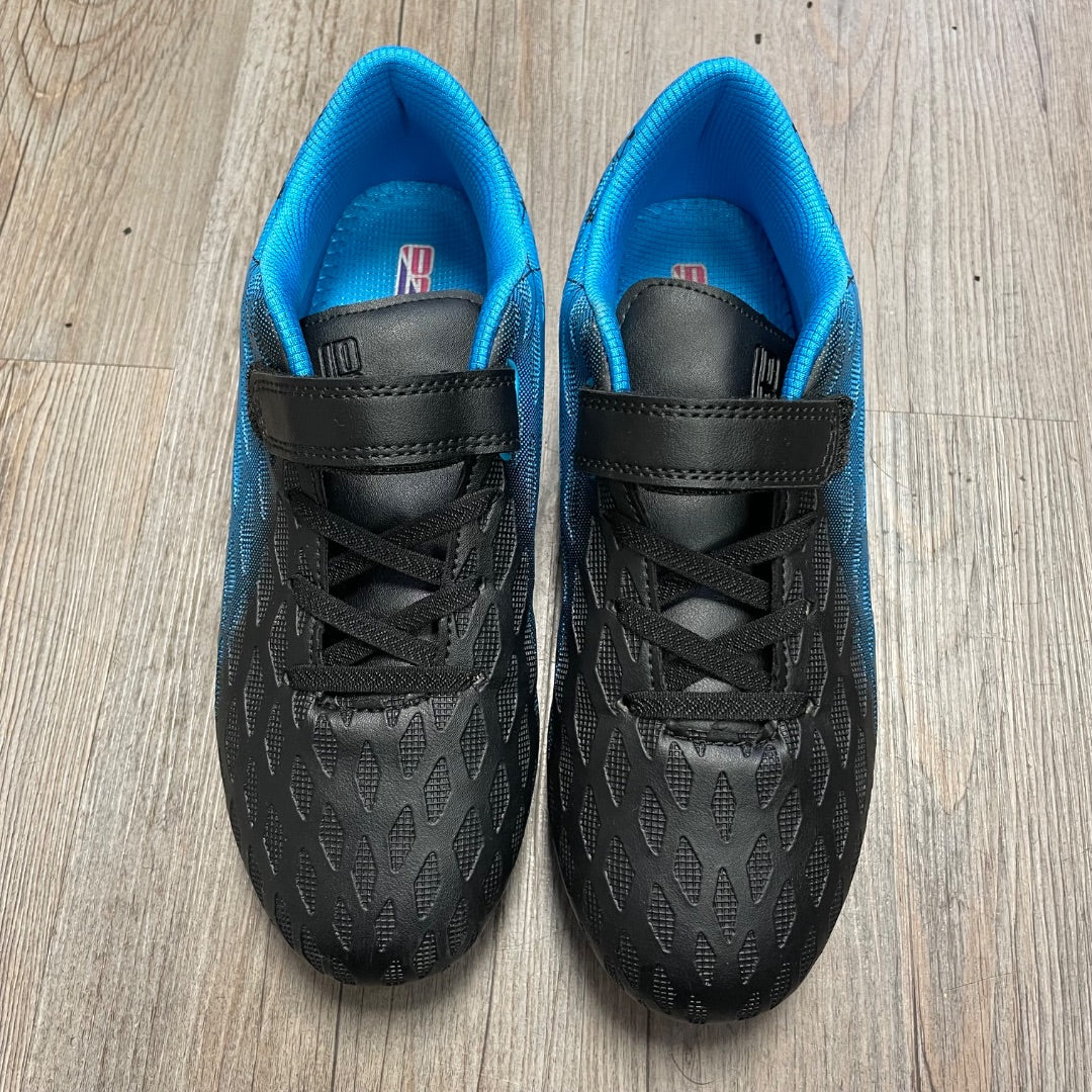 Blue  Black Deja Tu Huella Soccer Cleats, 4.5Y