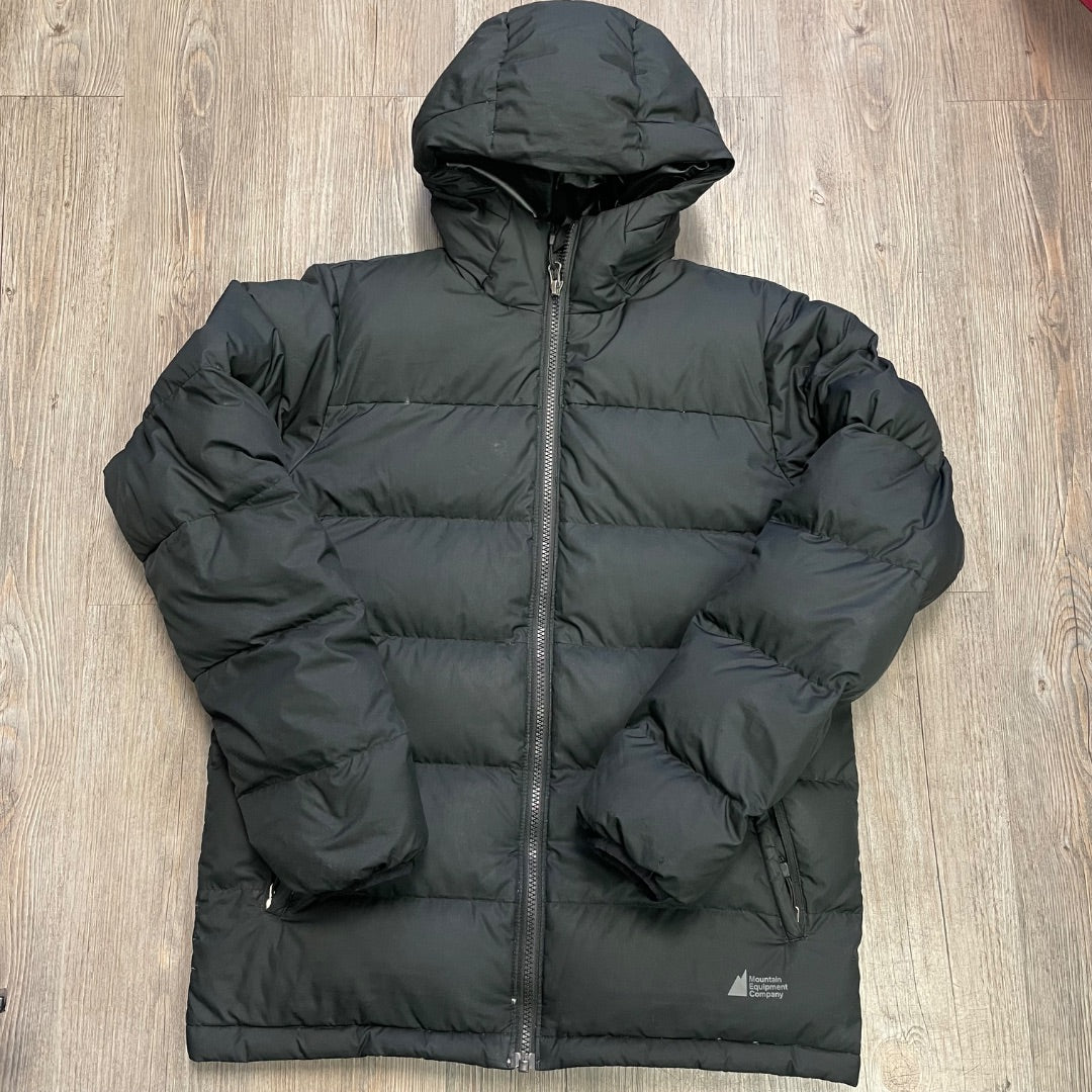 Black MEC Tremblant jacket, 16Y