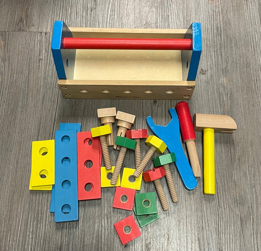 Wooden Melissa & Doug Tool Box, 3Y