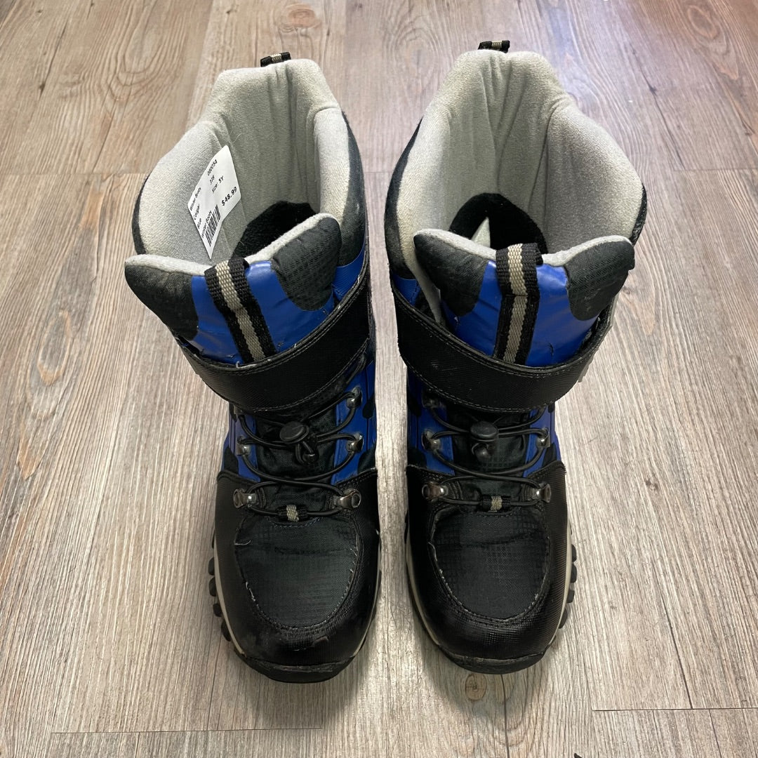Blue Cougar Winter Boots, 5Y