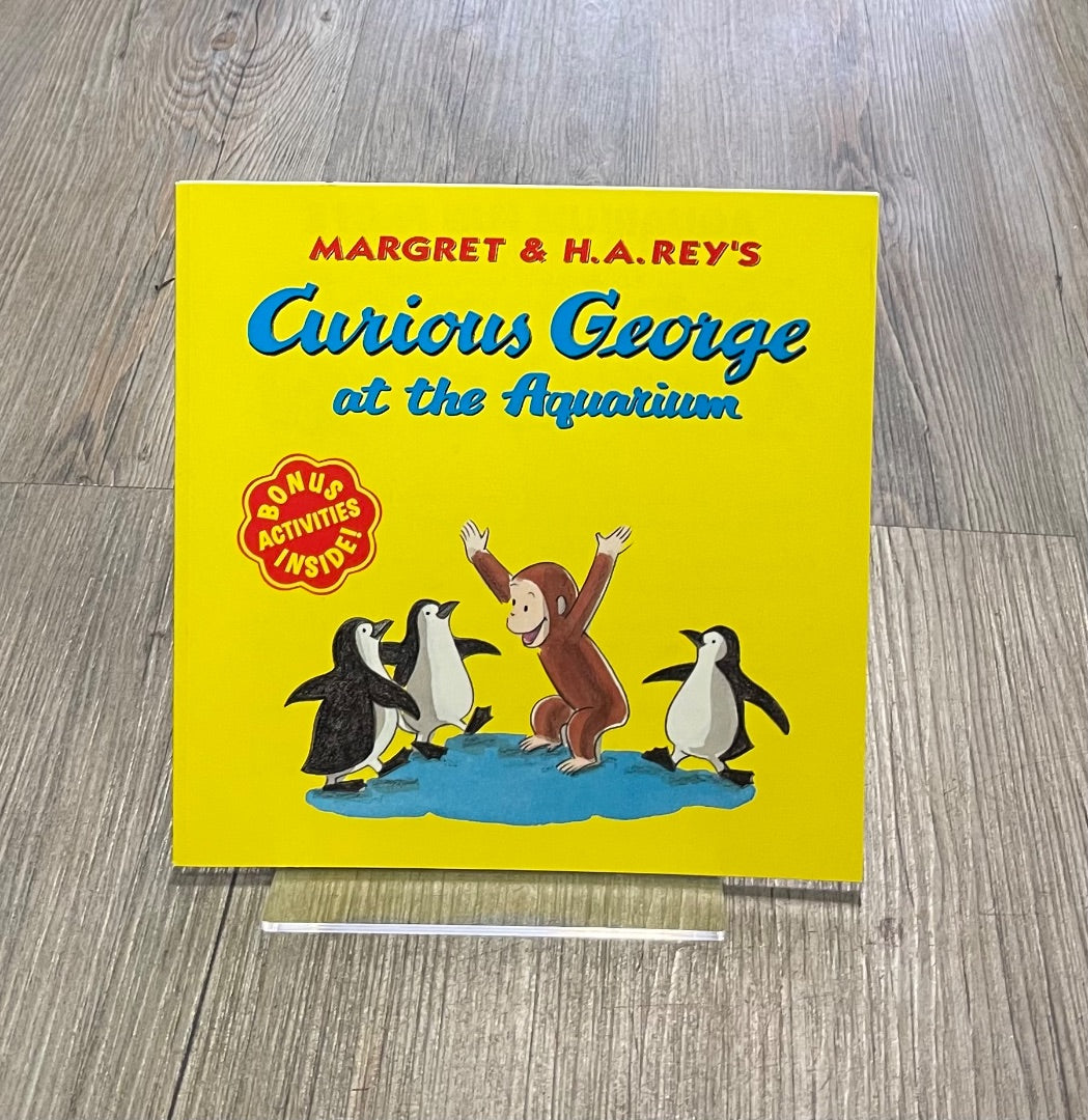 Yellow Curious George At the Aquarium, Paperback