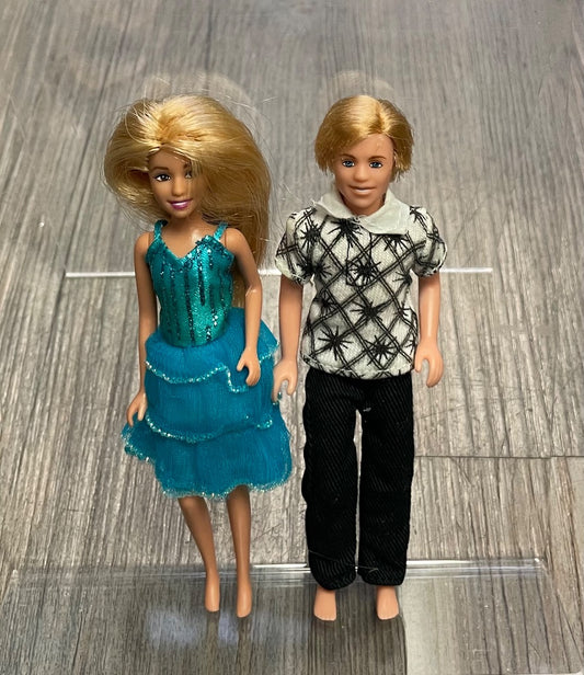 Turquoise Barbie Miniature Coup;e, 5 inch