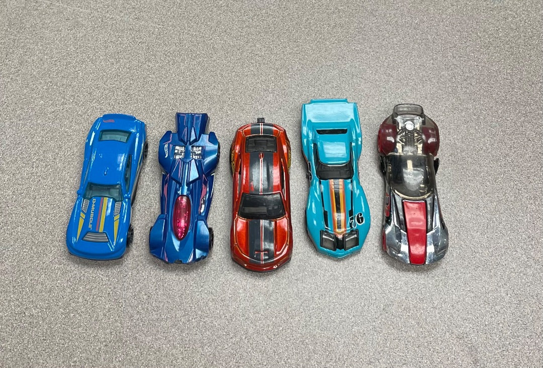 Multi Colour HotWheels Assorted Cars, 5PCS