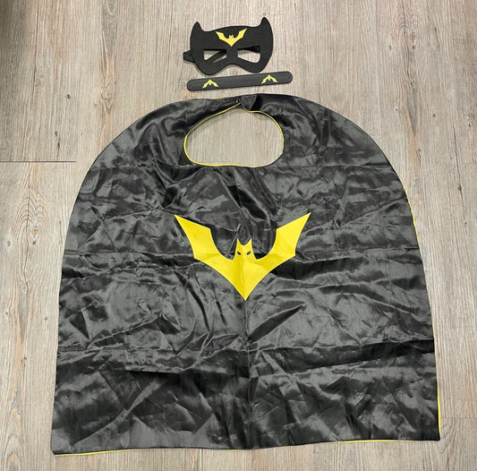 Black/Yellow  Batman Cape/Mask/Wristband