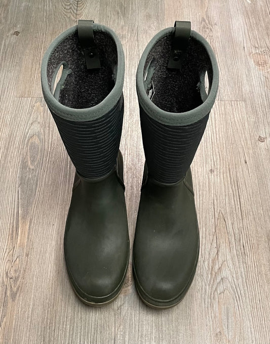 Green Bogs Winter Boots, 7Y
