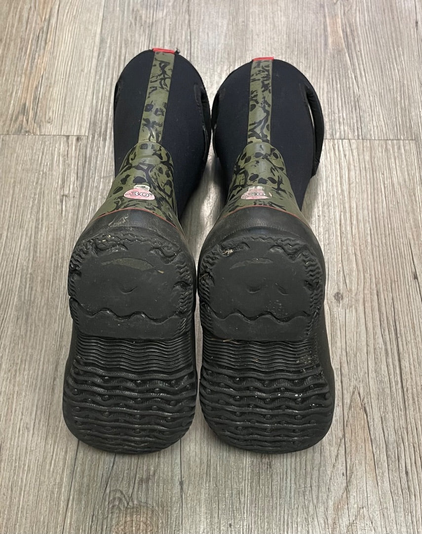 Green Bogs Winter Boots, 11Y