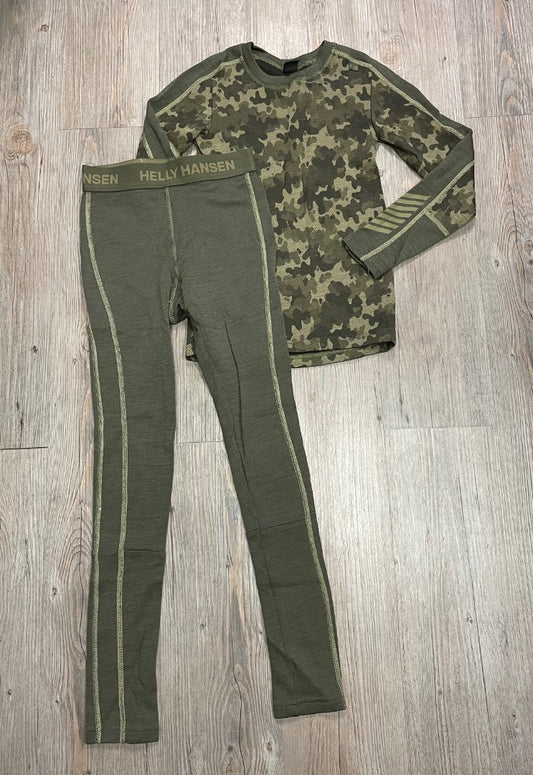 Camo Green Helly Hansen 2PC Base Layer Set Merino Wool, 8Y