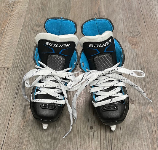 Black Bauer Hockey Skates, 7T