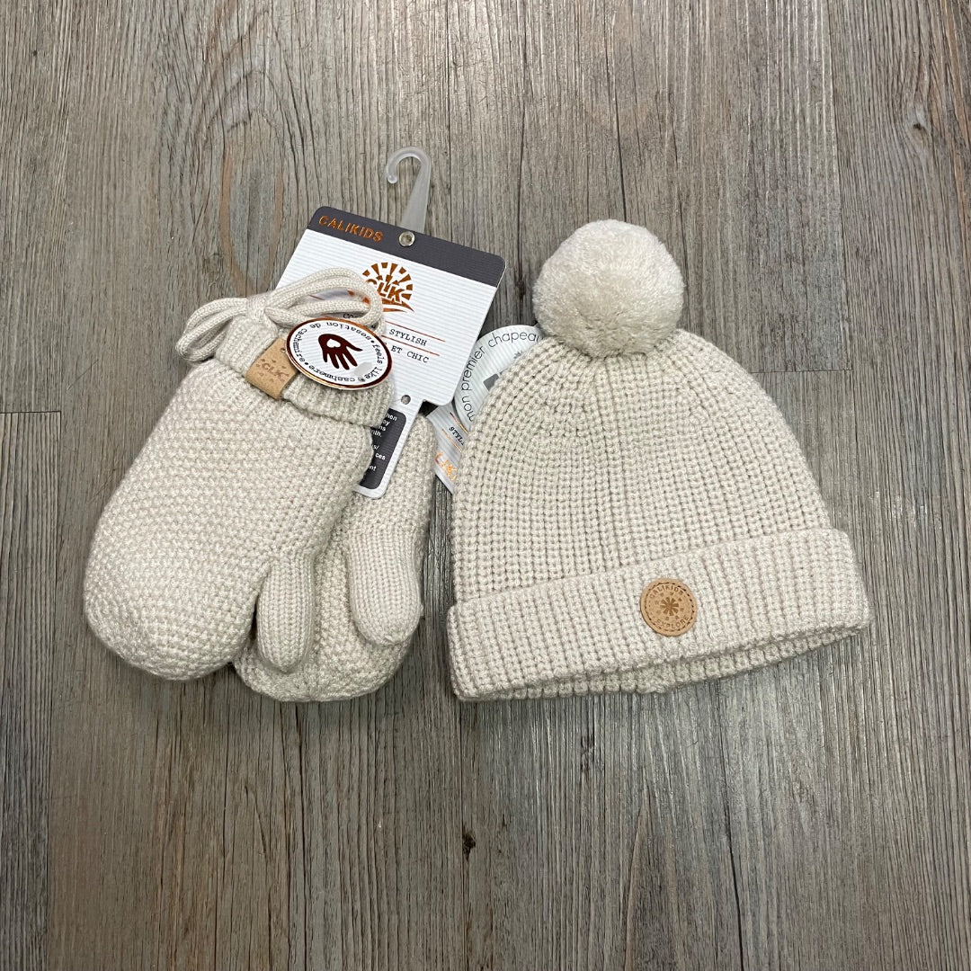 Moon Bean CaliKids 2PC Set  Knit Hat &Knit Mitts With String, 0-9M Hat, 18M-3Y Mitts