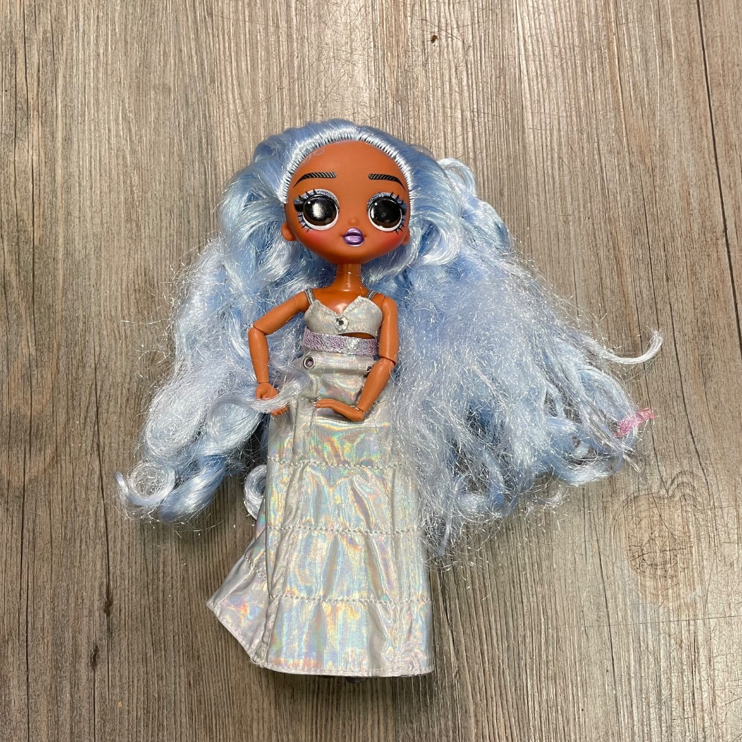Blue Hair LOL OMG Missy Frost Fashion Doll, 9 Inch